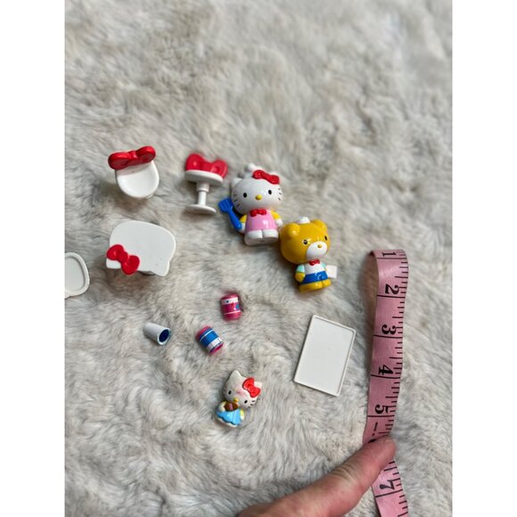 Hello Kitty Sanrio mini multicolor figures lot - Picture 3 of 5